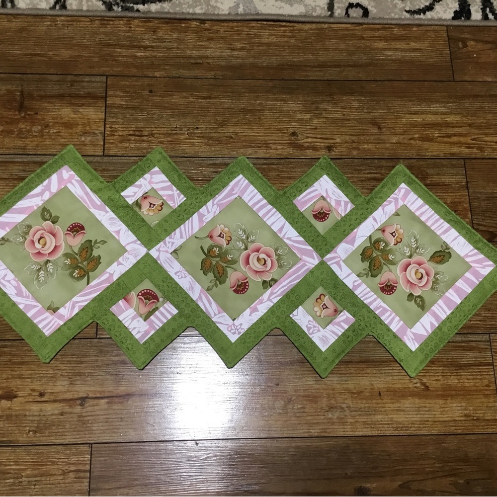 Table runner